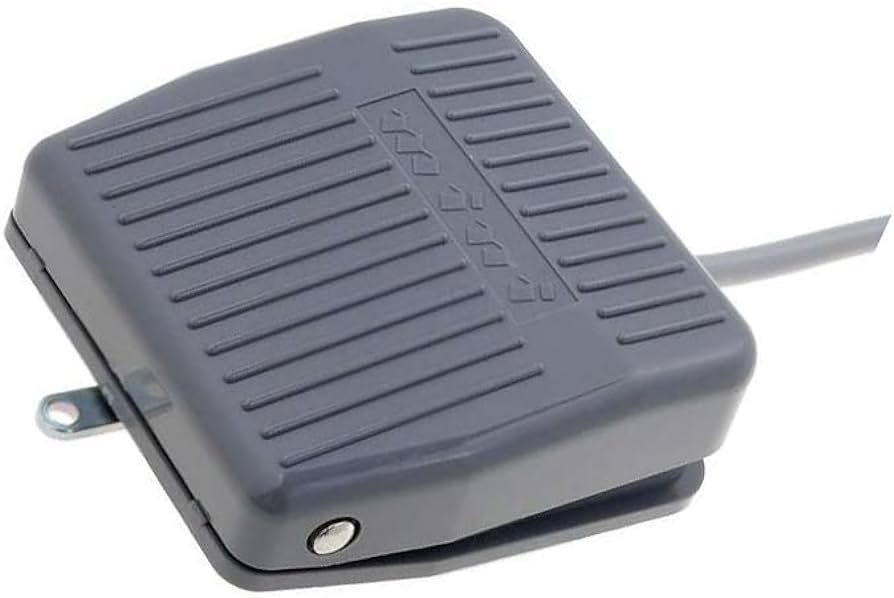 Крачен превключвател TFS-202 250VAC/10A SPDT Крачен превключвател TFS-202 250VAC/10A SPDT