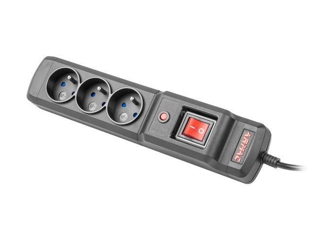 Разклонител ARMAC M3/15/CZ 3-ка със защита